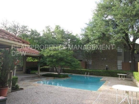 Building Photo - 897 Dublin Dr