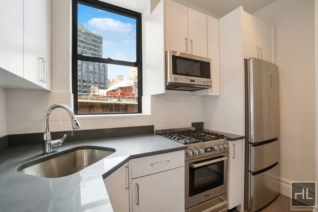 Foto del edificio - WEST 72 STREET