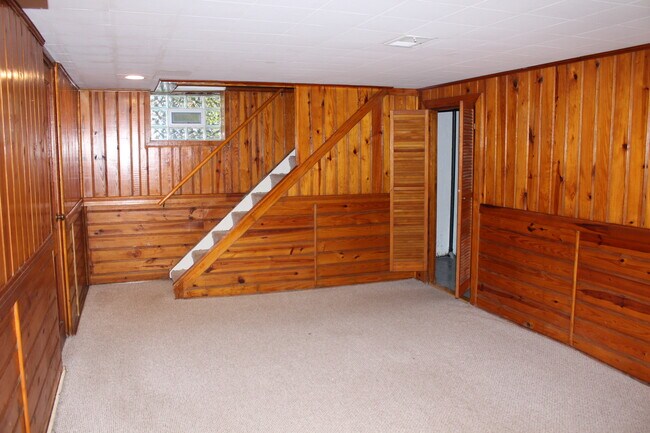 Building Photo - 407 Salvini Dr