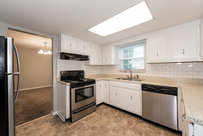 Building Photo - 4019 Quail Bush Dr