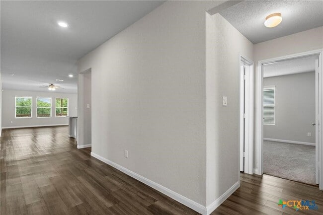 Building Photo - 349 N Kowald Ln
