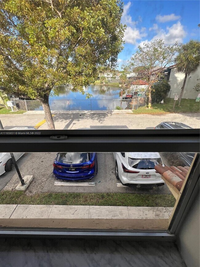 Foto del edificio - 2050 SW 122nd Ave