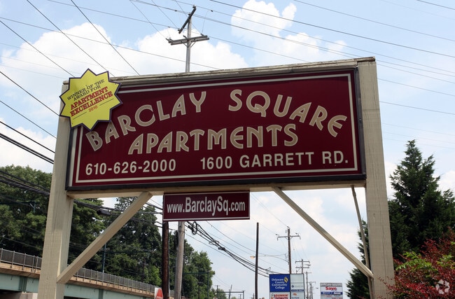 Photo - Barclay Square Apartments