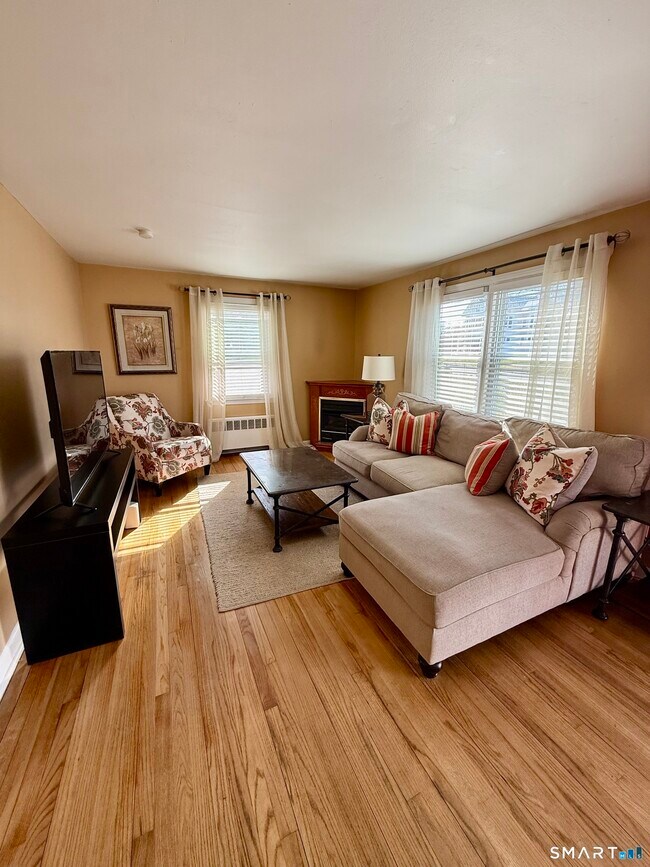 Foto del edificio - 177 Montowese Ave