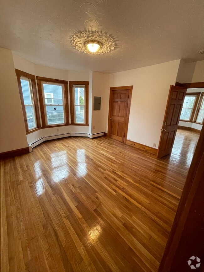 Downtown Peabody Short Term Apartments for Rent Peabody, MA 1