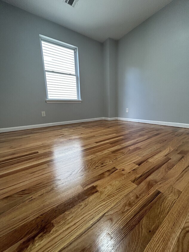 695 S 11th St Unit 1, Newark, NJ 07103 Condo for Rent in Newark, NJ