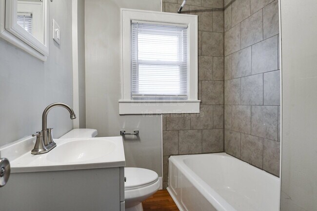 Foto del edificio - 1732 S 23rd St