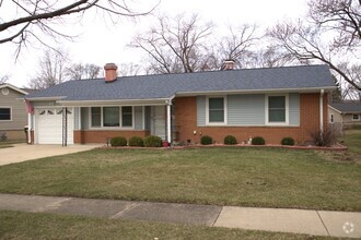 Building Photo - 1230 Hemlock Dr