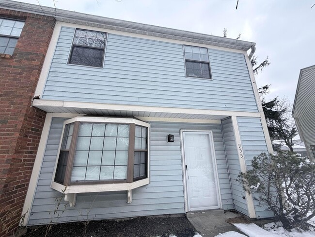 Foto del edificio - 955 Cross Country Dr