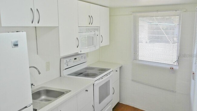 Foto del edificio - 141 Sunnytown Rd