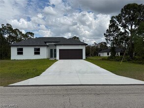 Building Photo - 1089 Eisenhower Blvd