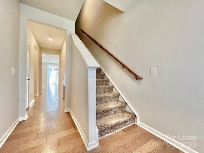 Foto del edificio - 5348 Somerset Hill Ln