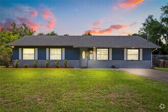 Building Photo - 4849 Jay Dr