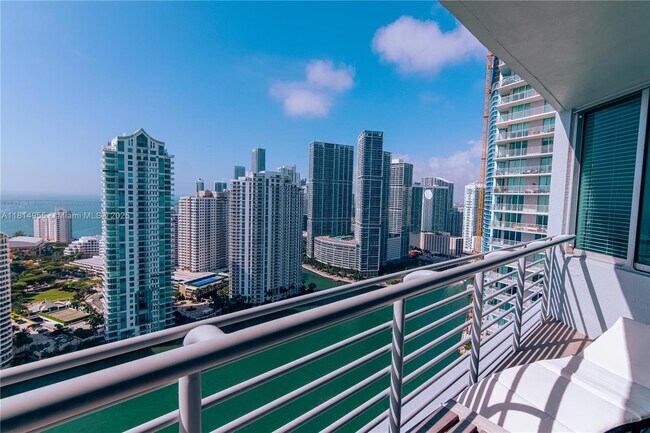Building Photo - 335 S Biscayne Blvd