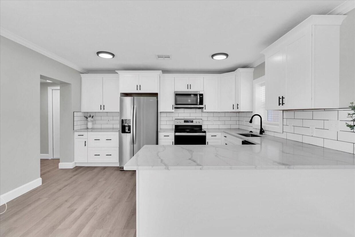 Foto principal - 1230 75th Ave N