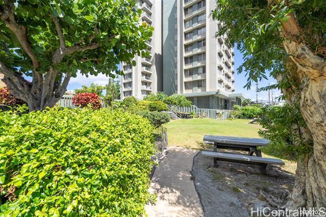 Building Photo - 2651 Kuilei St