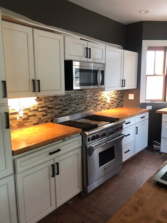 Foto principal - 19 E Catherine St
