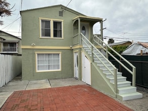 Building Photo - 4226 Wilson Ave