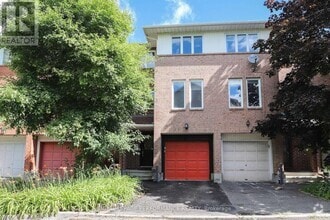 Building Photo - 27 DRAYTON Pvt