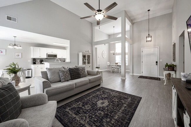 Foto del edificio - 11 Cobblestone Dr NW