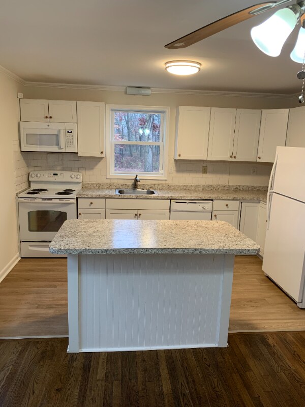 Building Photo - 5003 Waterloo Rd