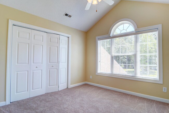 Building Photo - 326 Osprey Point Dr