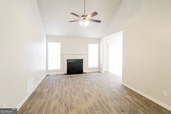 Building Photo - 1192 Berryhill Dr