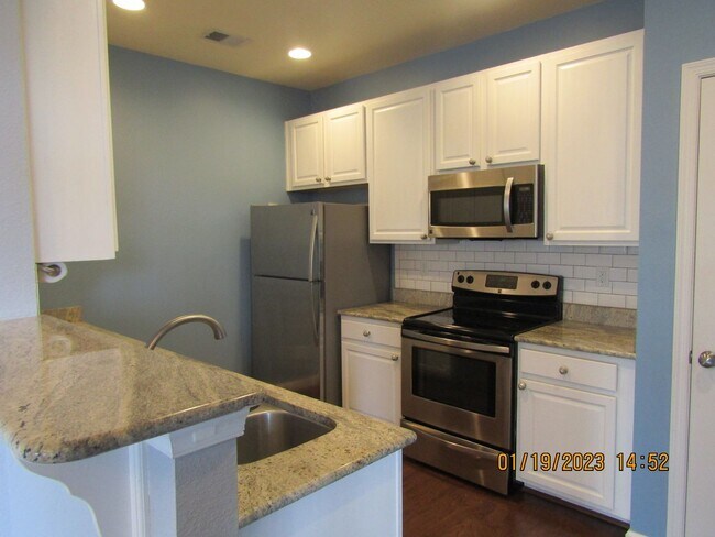 Building Photo - Culpeper Landing