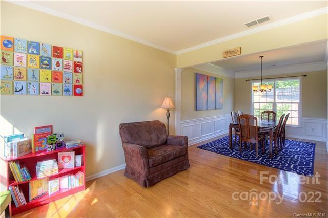 Foto del edificio - 8304 Cornerbrook Place