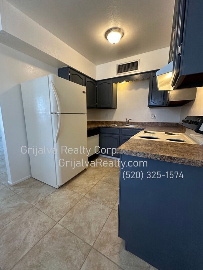 Foto del edificio - 2838 N Sparkman Blvd