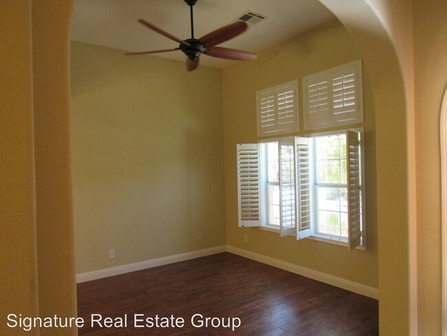 Building Photo - 3 br, 3.5 bath House - 8466 Benicasim Ct