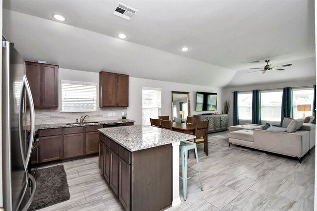 Foto del edificio - 14506 Tundra Swan Dr