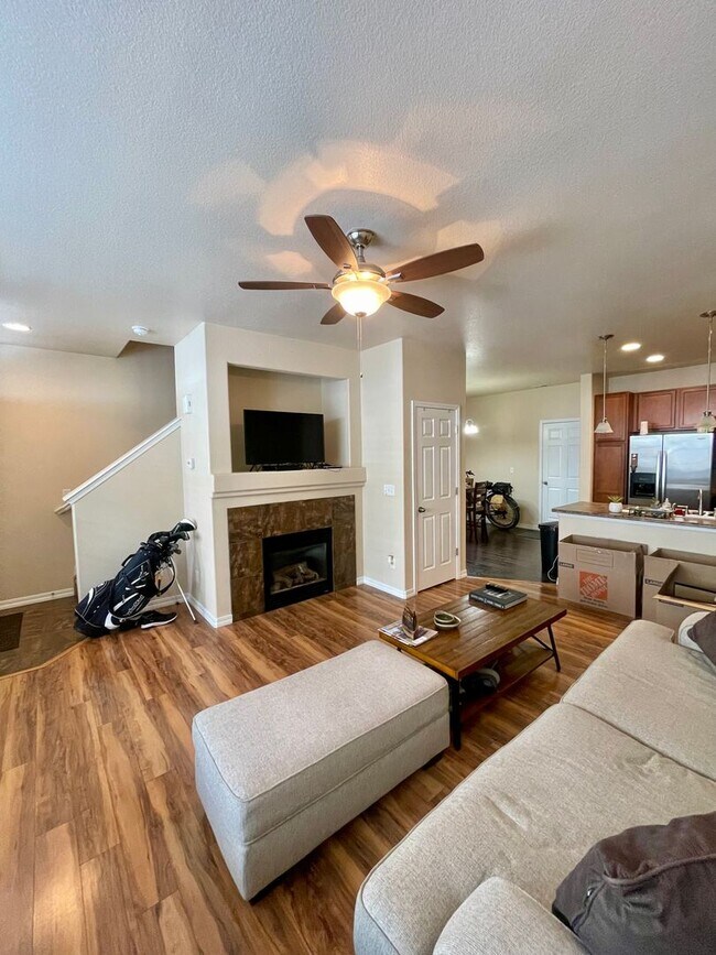 Foto del edificio - Modern Townhome