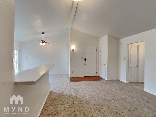 Building Photo - 2428 Limestone Dr