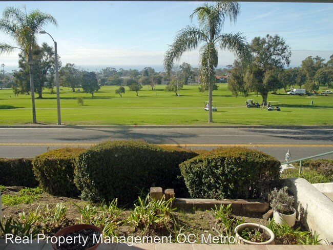 Building Photo - 302 Avenida Santa Margarita
