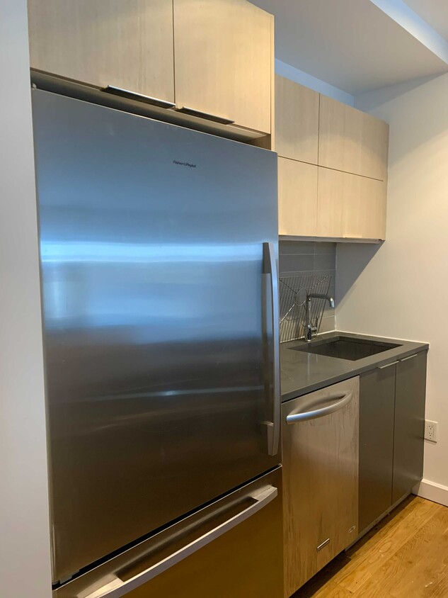 Foto principal - 500 Sterling Pl