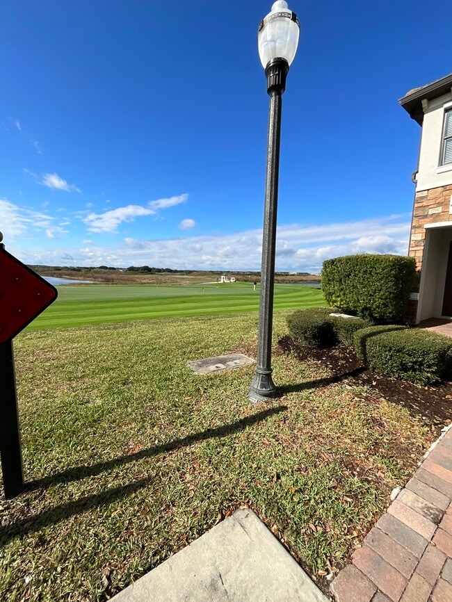 Foto del edificio - Gorgeous Townhom