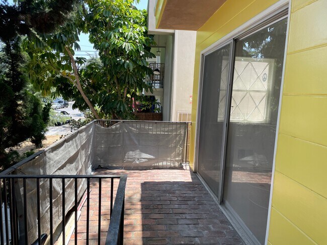 Foto del edificio - 1325 Idaho Ave