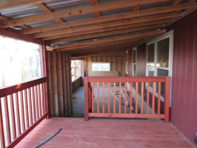 Building Photo - Amazing Doublewide 4 bed 2 bath.