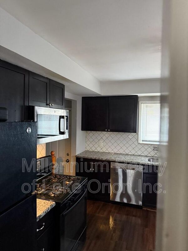 Foto del edificio - 321 W Princeton Ave