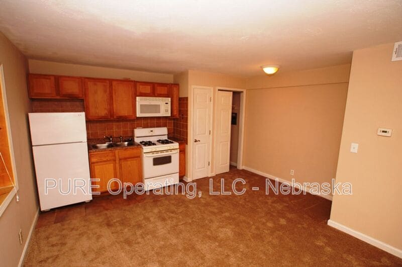 612-616 N 46 St - 612-616 N 46 St