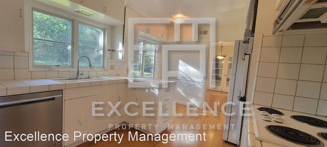 Building Photo - 3 br, 2 bath House - 386 Yerba Buena Ave
