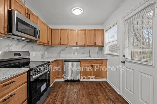 Building Photo - 1710 Rainbow Dr