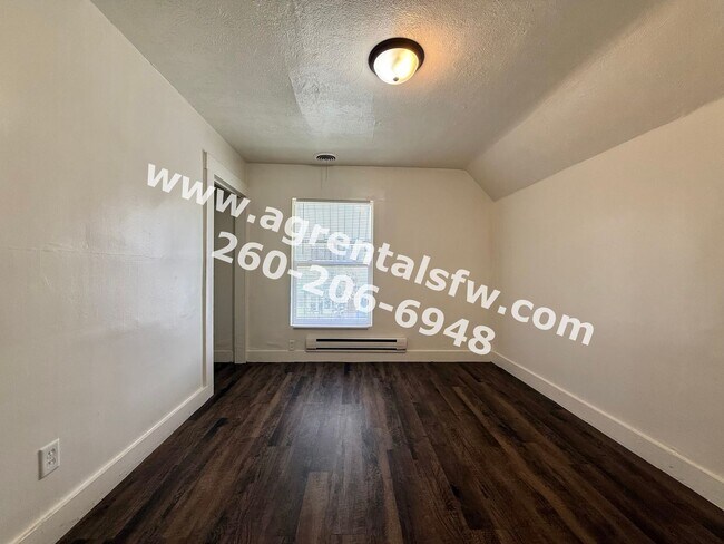 Foto del edificio - 3113 S Harrison St