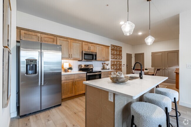 B1 2BR, 2BA - 1123SF - Kitchen - Grays Creek Apartments
