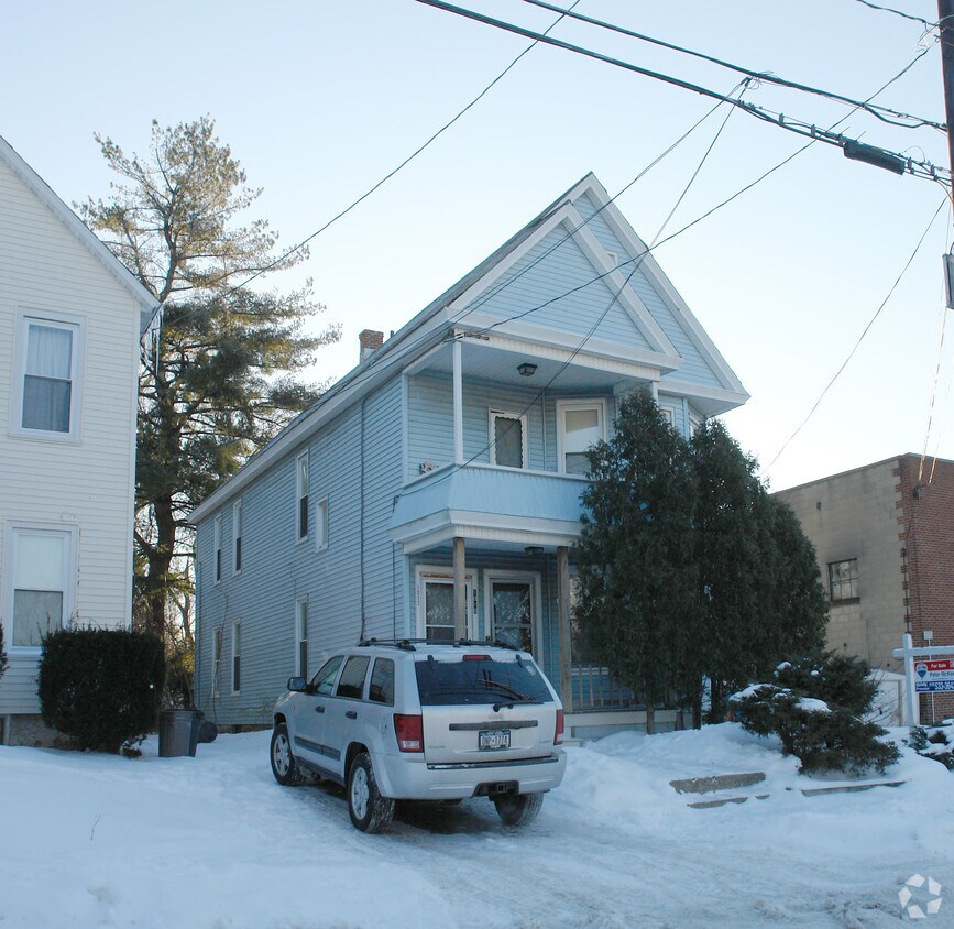 Primary Photo - 1010 Dean St