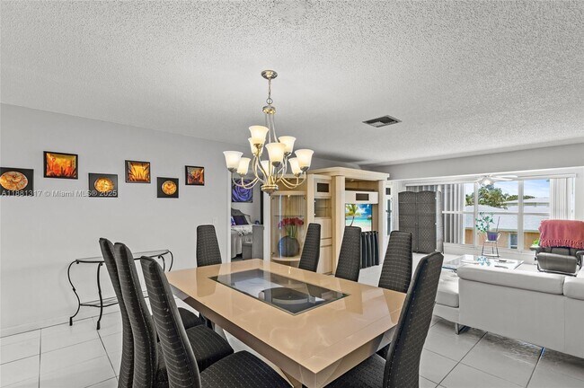 Foto del edificio - 1621 NW 20th Ave