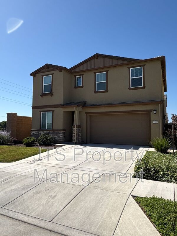 Primary Photo - 3500 Birdland Ave