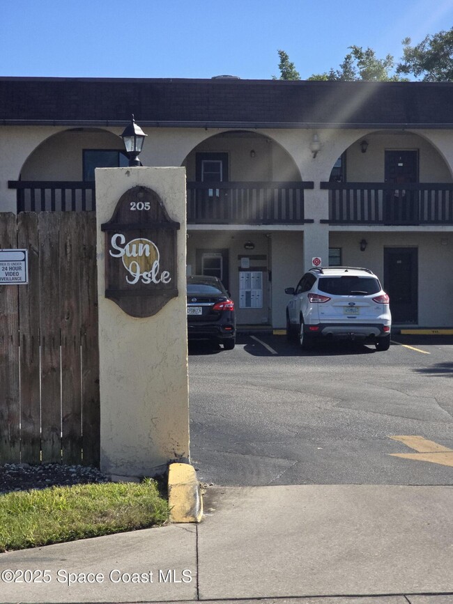 Building Photo - 205 Palmetto Ave