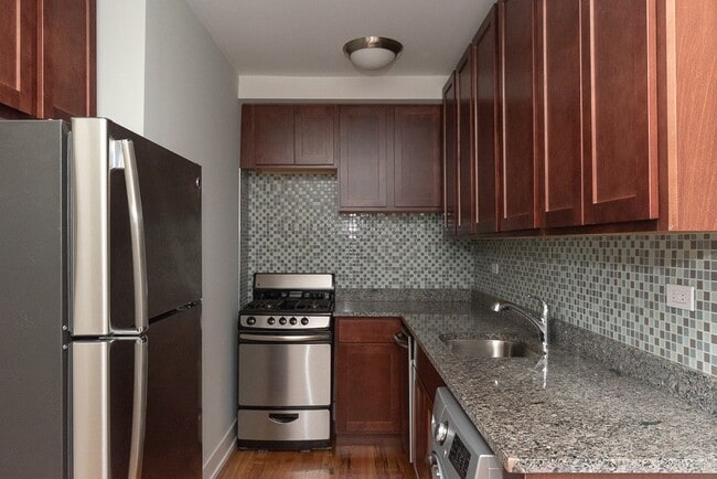 Foto del edificio - 555 W Arlington